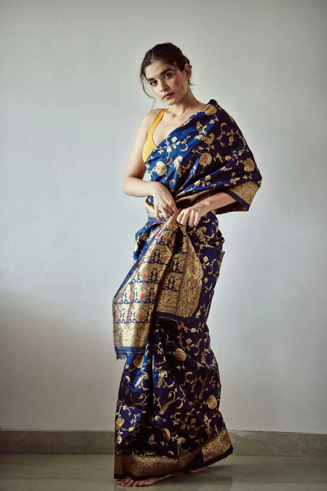 Royal Blue Banarsari Silk With Lace Border Saree | Sarees, Bollywood Sarees, Creative Sarees, Designer Sarees, Embroidered Sarees, Ethnic Saree, Modern Digital sarees, Party Wear Sarees
