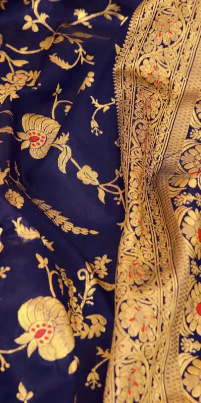 Royal Blue Banarsari Silk With Lace Border Saree | Sarees, Bollywood Sarees, Creative Sarees, Designer Sarees, Embroidered Sarees, Ethnic Saree, Modern Digital sarees, Party Wear Sarees
