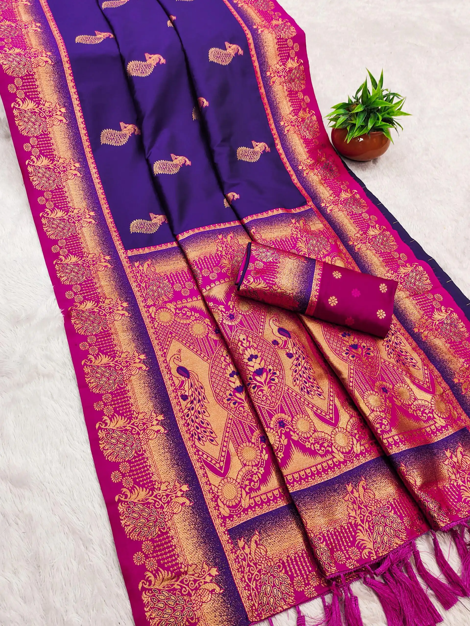 Royal Blue Paithani Silk Zari Lace Work Saree | Sarees, Bollywood Sarees, Creative Sarees, Designer Sarees, Embroidered Sarees, Ethnic Saree, Modern Digital sarees, Party Wear Sarees