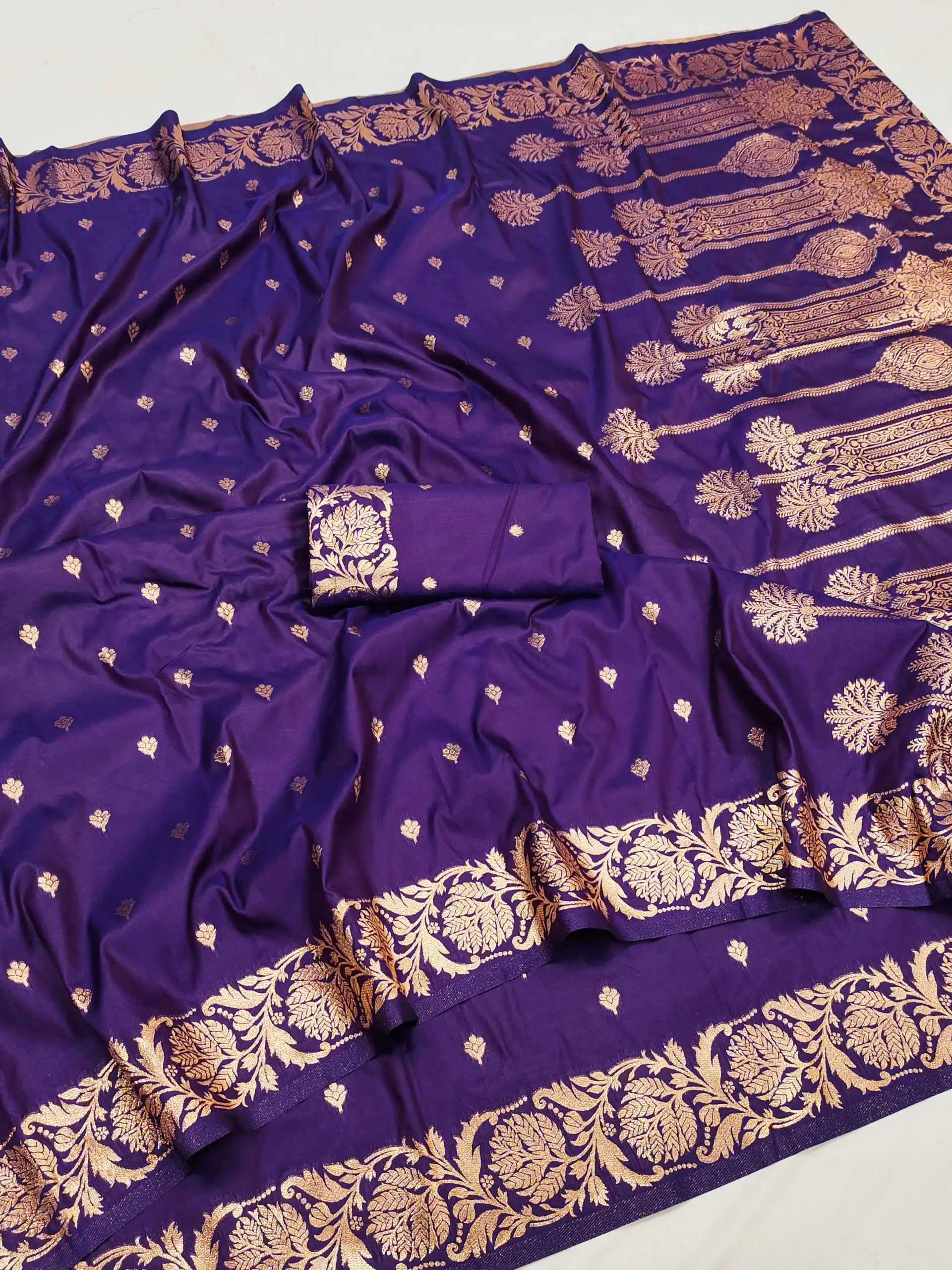 Royal Purple Banarasi Silk With Lace and Zari Work Saree | Sarees, Bollywood Sarees, Creative Sarees, Designer Sarees, Embroidered Sarees, Ethnic Saree, Modern Digital sarees, Party Wear Sarees