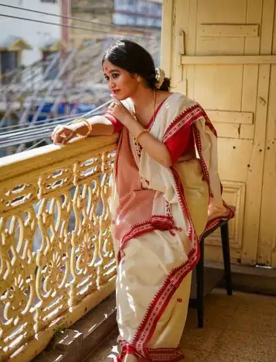 White Soft Lilan Slab Weaving Work Saree | Sarees, Bollywood Sarees, Creative Sarees, Designer Sarees, Embroidered Sarees, Ethnic Saree, Modern Digital sarees, Party Wear Sarees