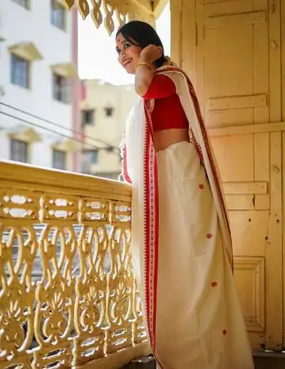White Soft Lilan Slab Weaving Work Saree | Sarees, Bollywood Sarees, Creative Sarees, Designer Sarees, Embroidered Sarees, Ethnic Saree, Modern Digital sarees, Party Wear Sarees