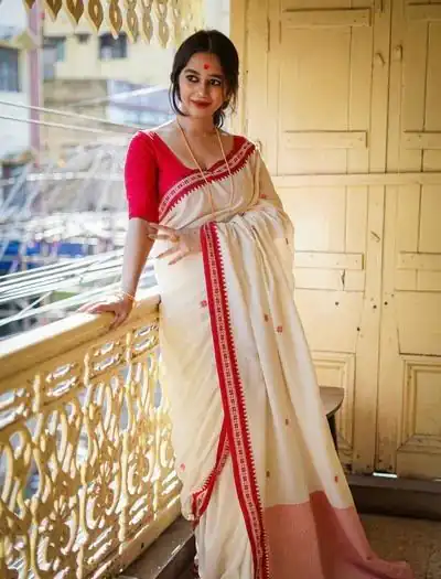 White Soft Lilan Slab Weaving Work Saree | Sarees, Bollywood Sarees, Creative Sarees, Designer Sarees, Embroidered Sarees, Ethnic Saree, Modern Digital sarees, Party Wear Sarees
