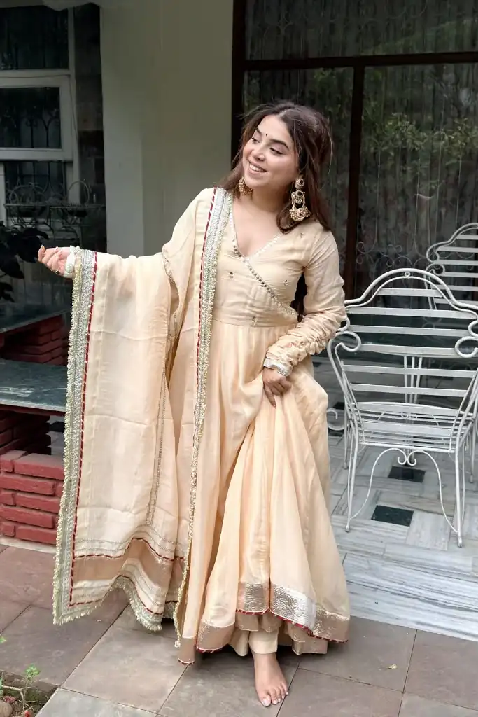 RTC 6048 Cream Tabby Organza Silk Gown with Hand Work & Mirror Work. Special Price ₹2549. Delivery 4-6 Working Days. Shop now. | Gowns, Bollywood Gowns, Creative Gowns, Designer Gowns, Embroidered Gowns, Party Wear Gowns