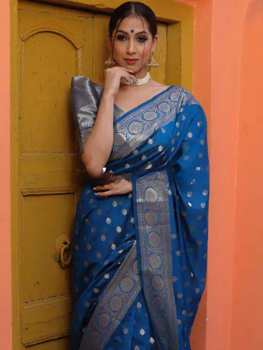 KP 7000 Navy Blue Soft Lichi Silk Cloth Saree Perfect for Wedding, Party, Family Gatherings, Sangeet, Ethnic Day – Festive Deal ₹1549. Delivery 4-6 Working | Sarees, Bollywood Sarees, Creative Sarees, Designer Sarees, Embroidered Sarees, Ethnic Saree, Modern Digital sarees, Party Wear Sarees