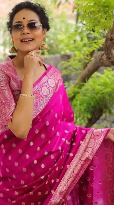 KP 7000 Pink Soft Lichi Silk Cloth Saree Perfect for Wedding, Party, Family Gatherings, Sangeet, Ethnic Day – . Festive Deal ₹1549. Delivery 4-6 Working | Sarees, Bollywood Sarees, Creative Sarees, Designer Sarees, Embroidered Sarees, Ethnic Saree, Modern Digital sarees, Party Wear Sarees