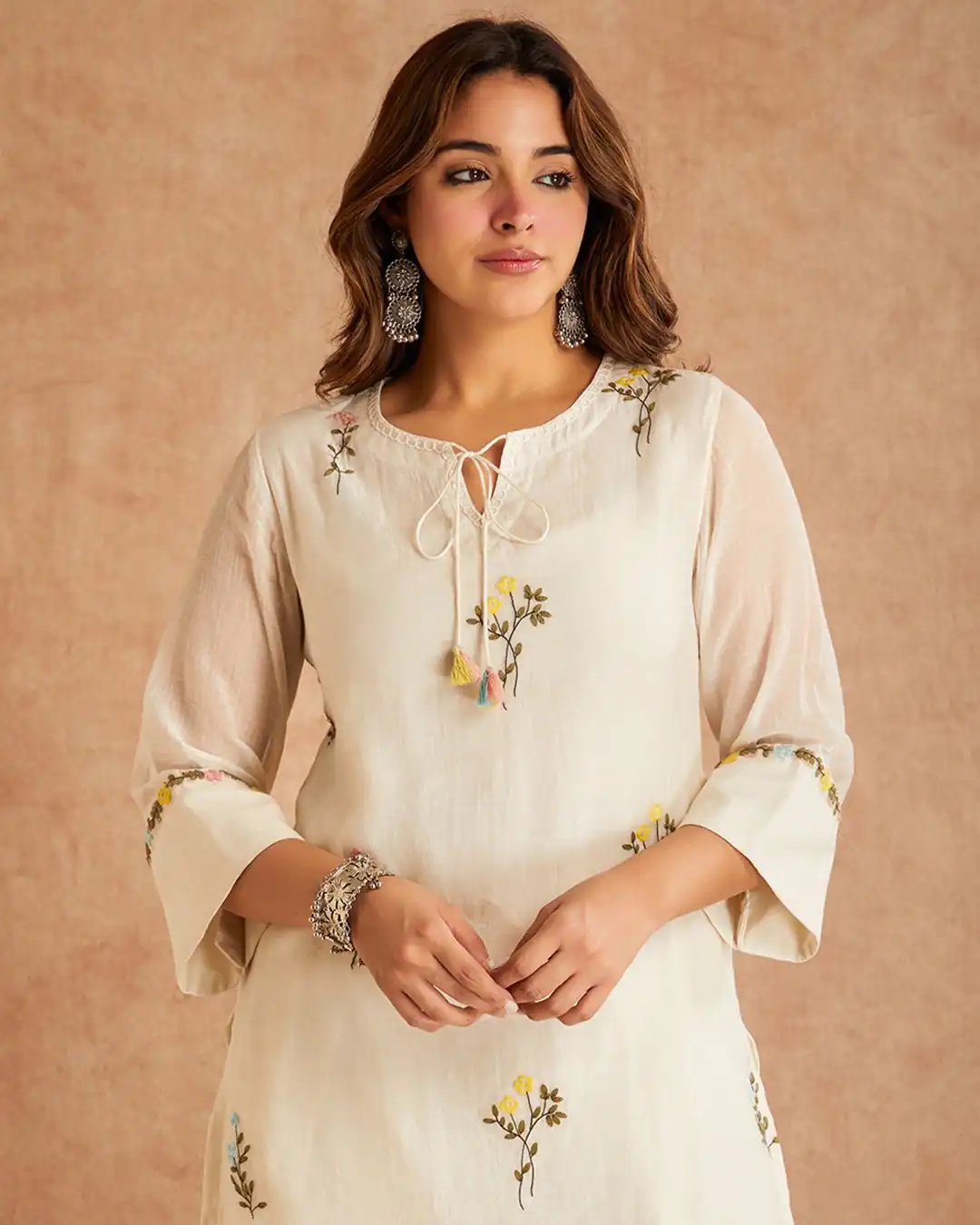 Aglow White Mul Chanderi Silk Embroider Work Salwar Suit
