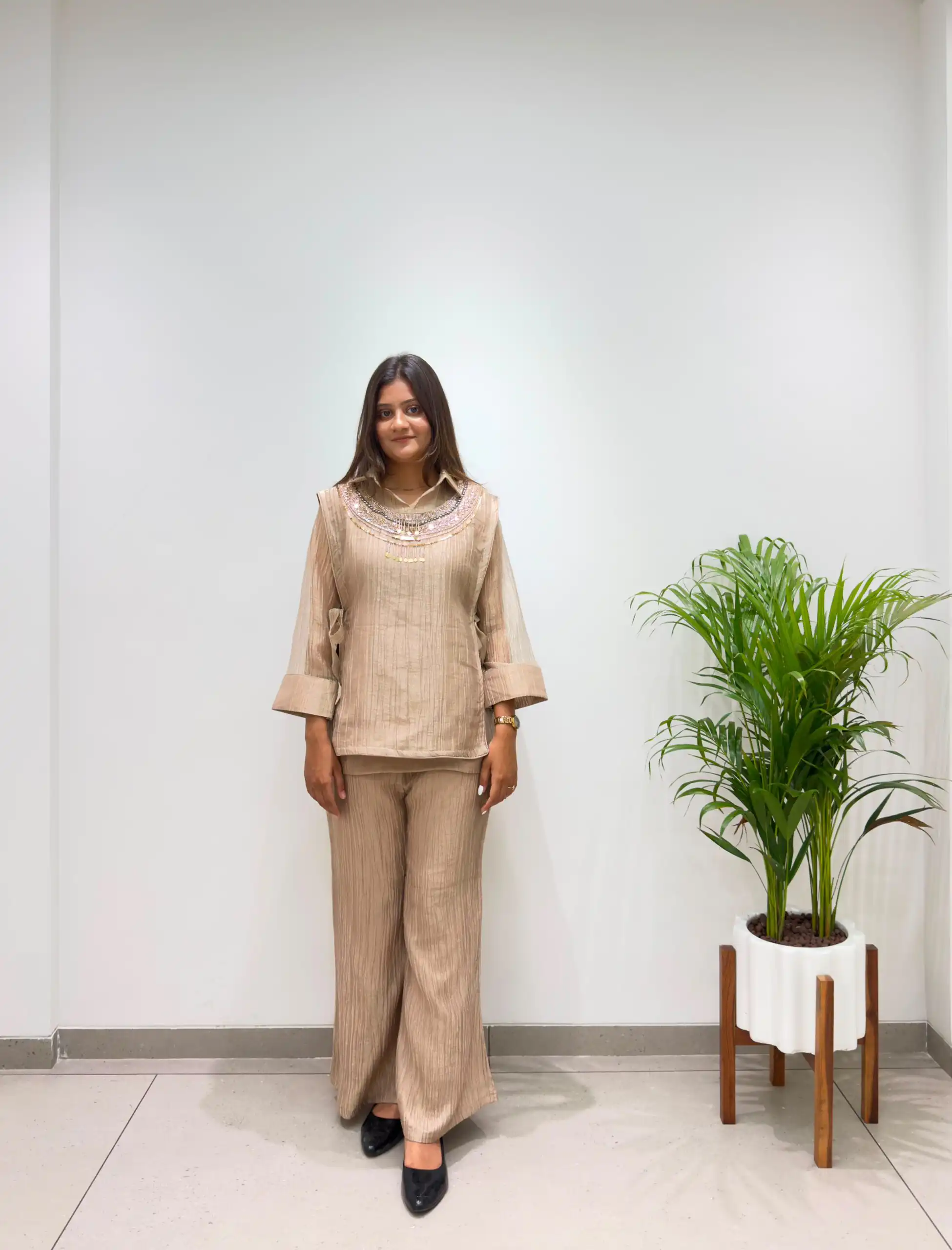 BE 485 Cream Colour | Brown Salsa Silk Kurti with Hand Work. Get it for ₹2249. Delivery 4-6 Working Days. Online Shop now. | Kurti, Bollywood Kurti, Creative Kurtis, Designer Kurti, Party Wear Kurti, Selfie Kurti
