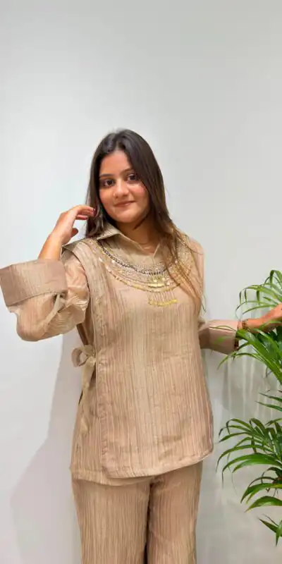 BE 485 Cream Colour | Brown Salsa Silk Kurti with Hand Work. Get it for ₹2249. Delivery 4-6 Working Days. Online Shop now. | Kurti, Bollywood Kurti, Creative Kurtis, Designer Kurti, Party Wear Kurti, Selfie Kurti