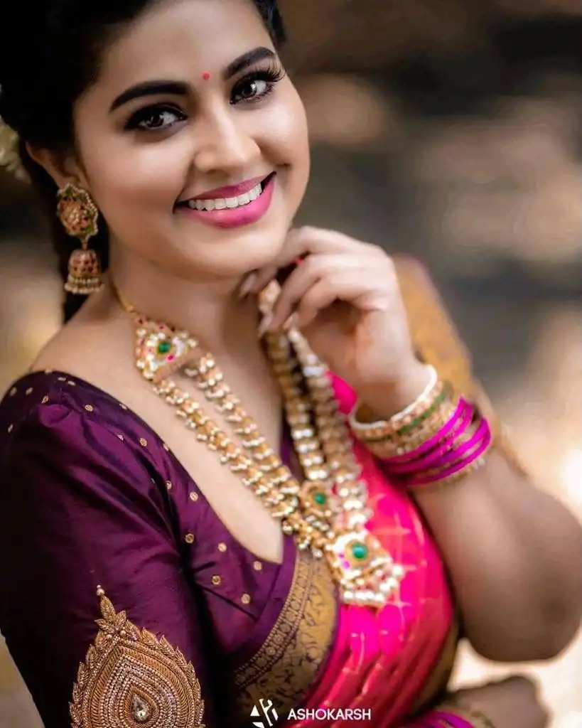 Perfect Pink Lichi Silk Jacquard Border Work Saree - Image 4