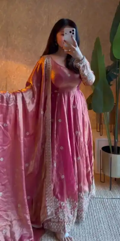 Alternative view of Unique Pink Fendy Silk Embroidery Work Gown