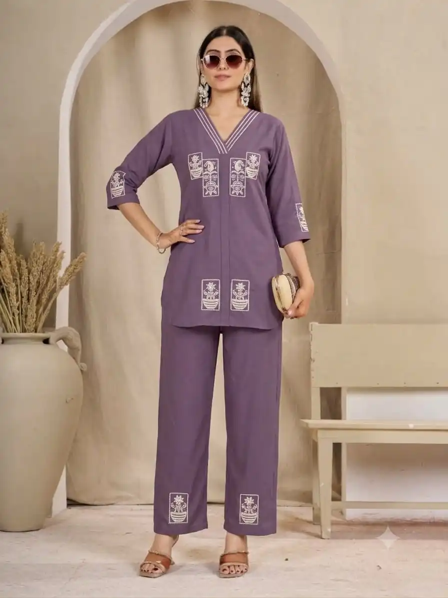 DIVA 197 Lavender Slub Rayon Kurti Perfect for Wedding, Party, Housewarming, Makar Sankranti, Pongal – . Price -1999 Delivery 4-6 Working Days. Shop now. | Kurti, Bollywood Kurti, Creative Kurtis, Designer Kurti, Party Wear Kurti, Selfie Kurti